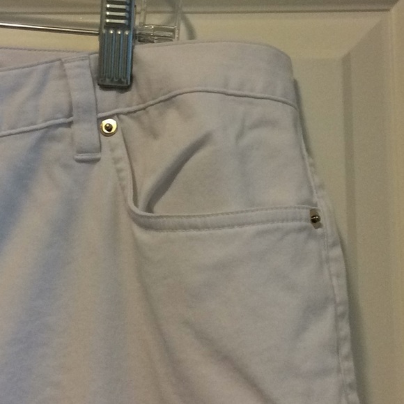 Ladies Capri pants - Picture 2 of 5